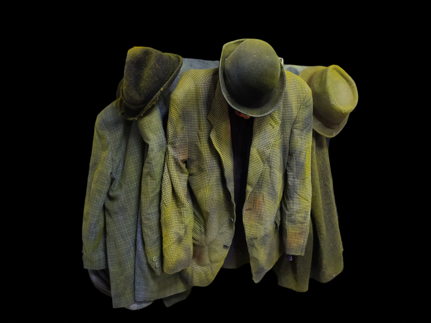 Moving animatronic life size "Hanger" for Haunted house, horror prop, halloween props, interactive, props replica