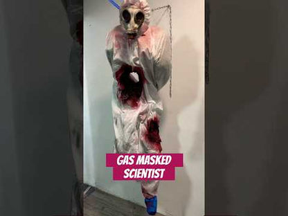 El científico con máscara de gas